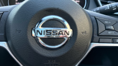 Nissan Qashqai 1.3 DiG-T 160 N-Connecta 5dr Petrol Hatchback